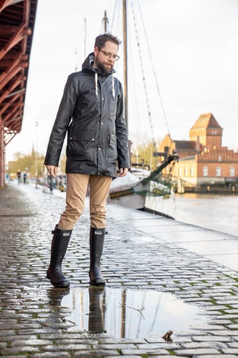 Gummistiefel in der Stadt Barbour Bede Tragebild