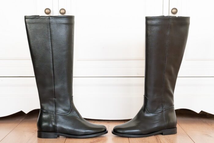 Stiefel im Büro Untergröße