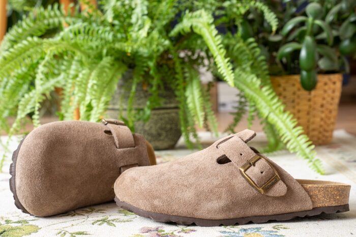 BOnova Wesel Clogs Details