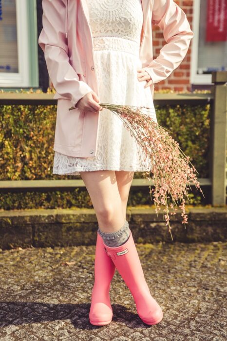 Lange Rüschensocken mit Gummistiefeln