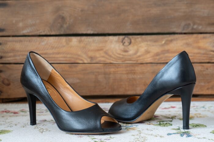 Ghigocalzature Peep Toes Leder Untergröße 32