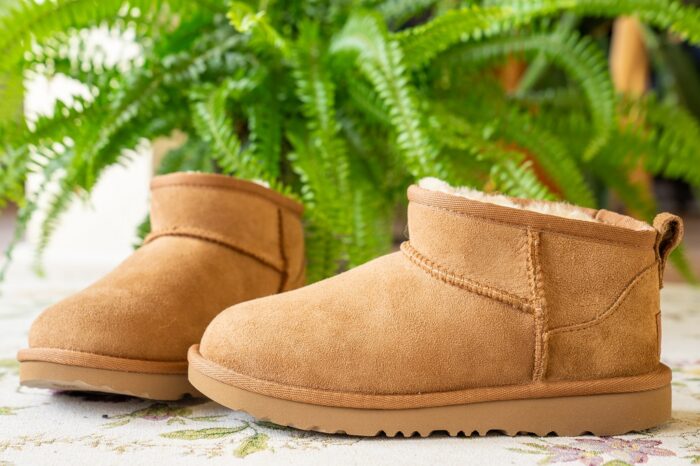 Stiefel in Übergrößen UGG