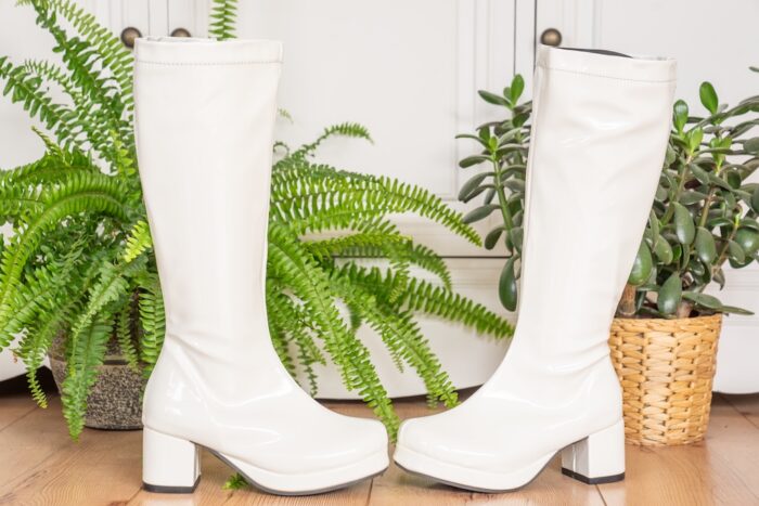 Sexy Stiefel alltagstauglich stylen Lackstiefel